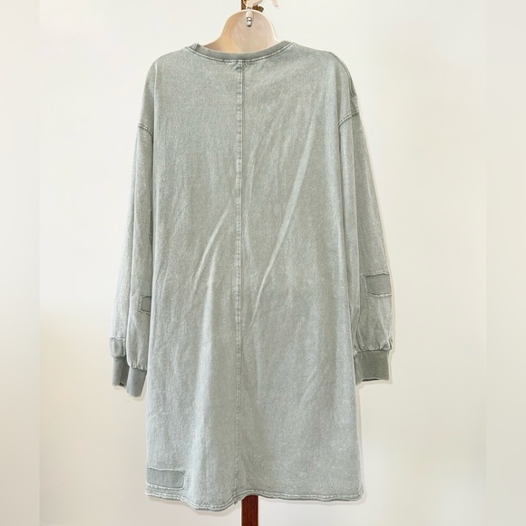 Easel (Medium) Green Distressed Long Sleeve Midi Dress - Picture 5 of 7